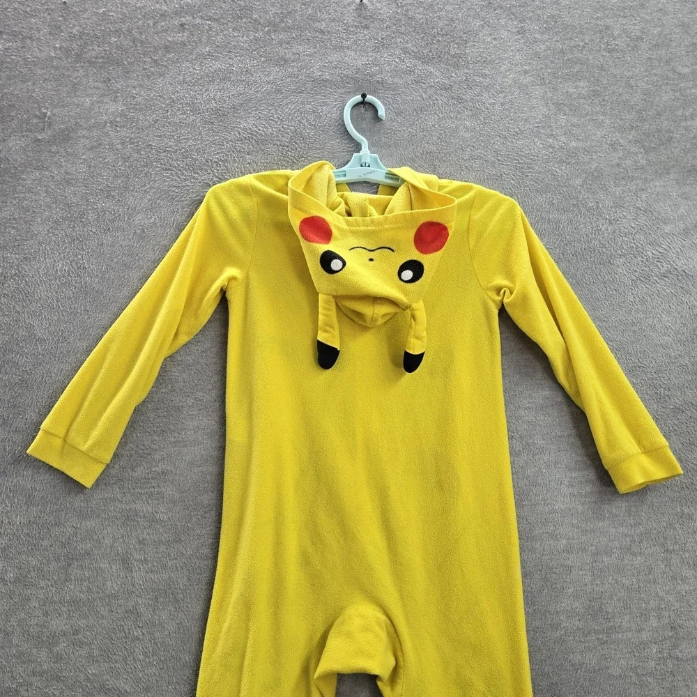 Pokemon‎ Kids Sleepwear S Yellow One Piece Graphic Print Fleece Pikachu Pokeball